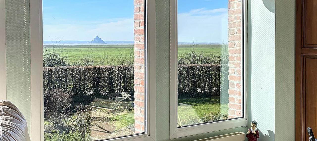 Gite De Charme "La Maison Saint-Leonard" Avec Piscine, Spa, Vue Sur Le Mont Saint-Michel Vains Kültér fotó