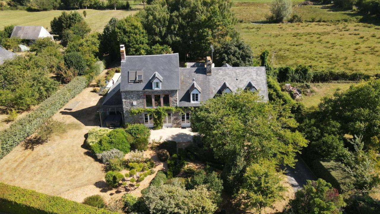 Gite De Charme "La Maison Saint-Leonard" Avec Piscine, Spa, Vue Sur Le Mont Saint-Michel Vains Kültér fotó